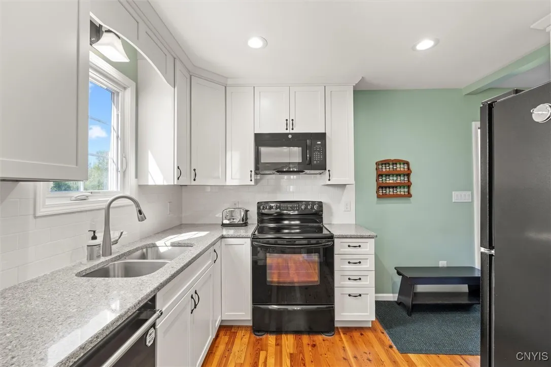 Kitchen 3