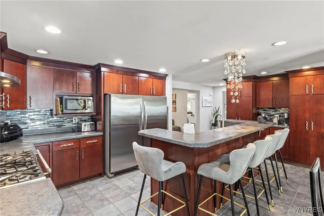 96 Klein Road, Amherst, New York 14221, Amherst, New York 14221, 3 Bedrooms Bedrooms, 9 Rooms Rooms,3 BathroomsBathrooms,Residential,For Sale,96 Klein Road, Amherst, New York 14221,B1624968