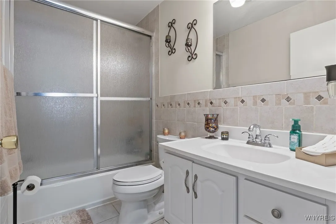 96 Klein Road, Amherst, New York 14221, Amherst, New York 14221, 3 Bedrooms Bedrooms, 9 Rooms Rooms,3 BathroomsBathrooms,Residential,For Sale,96 Klein Road, Amherst, New York 14221,B1624968