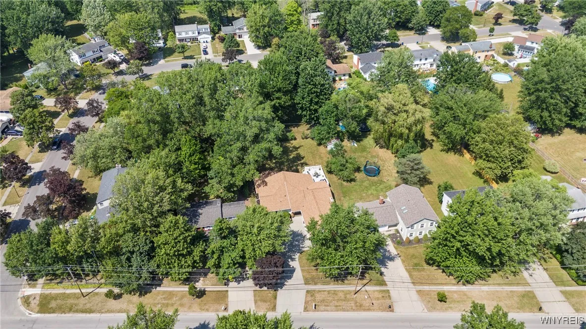 96 Klein Road, Amherst, New York 14221, Amherst, New York 14221, 3 Bedrooms Bedrooms, 9 Rooms Rooms,3 BathroomsBathrooms,Residential,For Sale,96 Klein Road, Amherst, New York 14221,B1624968