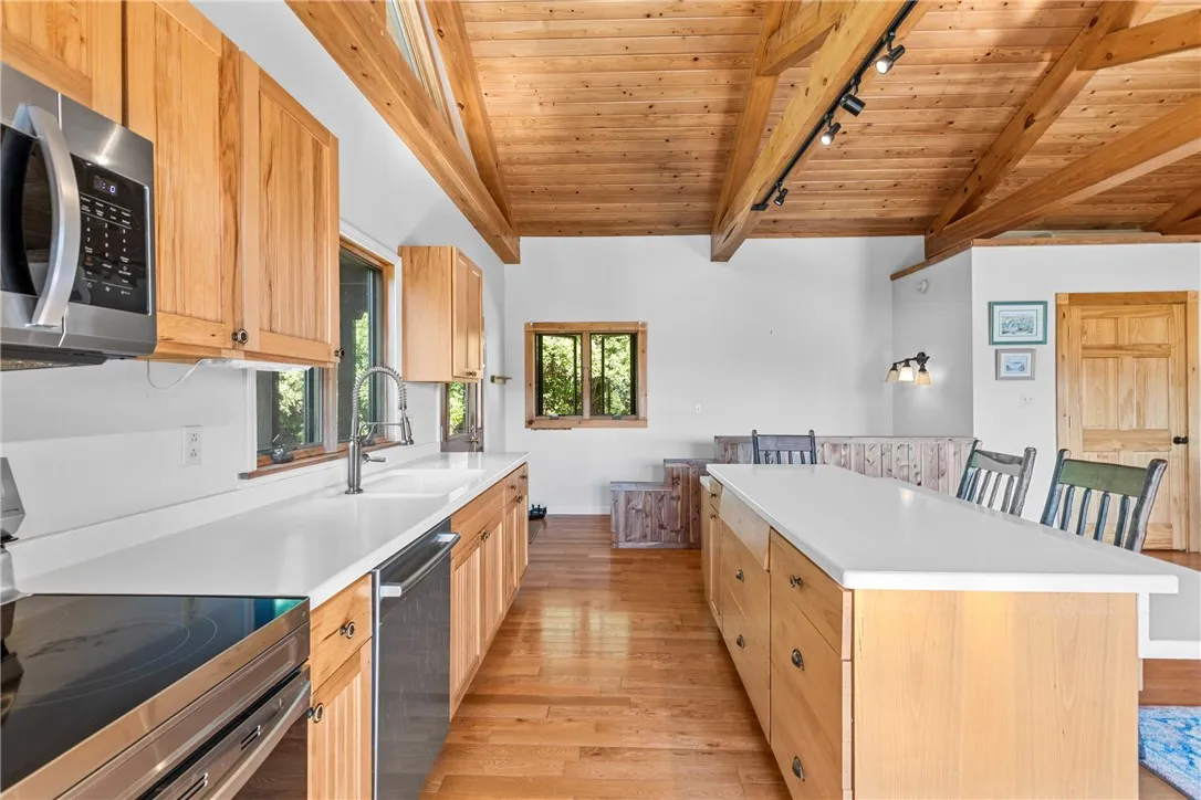 6218 Hawks Road, South Bristol, New York 14512, South Bristol, New York 14512, 3 Bedrooms Bedrooms, 6 Rooms Rooms,2 BathroomsBathrooms,Residential,For Sale,6218 Hawks Road, South Bristol, New York 14512,R1600536