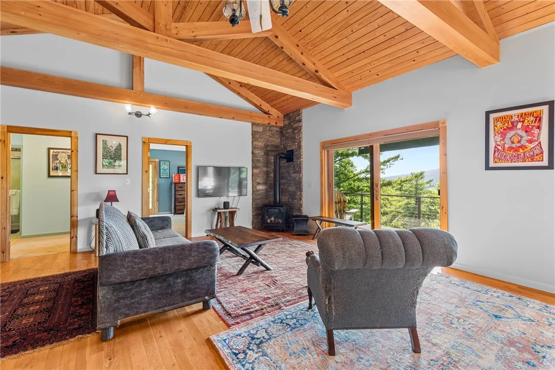6218 Hawks Road, South Bristol, New York 14512, South Bristol, New York 14512, 3 Bedrooms Bedrooms, 6 Rooms Rooms,2 BathroomsBathrooms,Residential,For Sale,6218 Hawks Road, South Bristol, New York 14512,R1600536