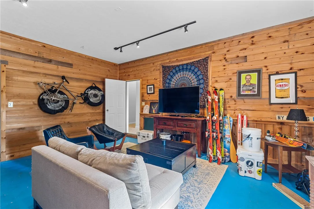 6218 Hawks Road, South Bristol, New York 14512, South Bristol, New York 14512, 3 Bedrooms Bedrooms, 6 Rooms Rooms,2 BathroomsBathrooms,Residential,For Sale,6218 Hawks Road, South Bristol, New York 14512,R1600536