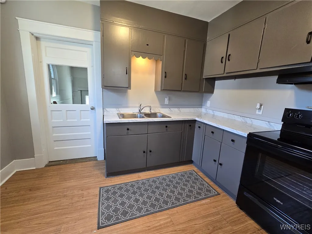 409 Hawley Street, Lockport City, New York 14094, Lockport City, New York 14094, 2 Bedrooms Bedrooms, 5 Rooms Rooms,1 BathroomBathrooms,Residential Lease,For Rent,409 Hawley Street, Lockport City, New York 14094,B1625461