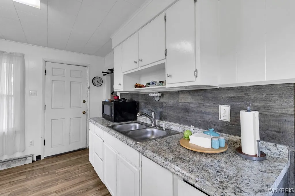 30 Aurora Street, Lancaster, New York 14086, Lancaster, New York 14086, 3 Bedrooms Bedrooms, 6 Rooms Rooms,1 BathroomBathrooms,Residential,For Sale,30 Aurora Street, Lancaster, New York 14086,B1625106