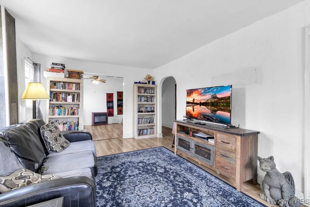 30 Aurora Street, Lancaster, New York 14086, Lancaster, New York 14086, 3 Bedrooms Bedrooms, 6 Rooms Rooms,1 BathroomBathrooms,Residential,For Sale,30 Aurora Street, Lancaster, New York 14086,B1625106