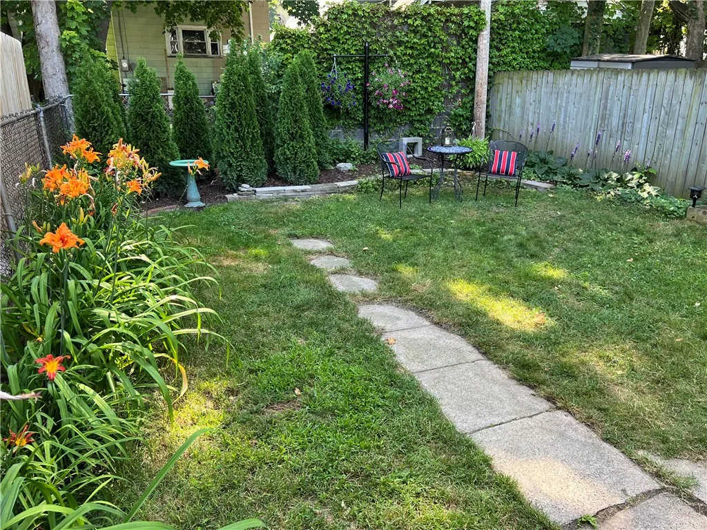 76 Diem Street, Rochester, New York 14620, Rochester, New York 14620, 2 Bedrooms Bedrooms, 5 Rooms Rooms,1 BathroomBathrooms,Residential,For Sale,76 Diem Street, Rochester, New York 14620,R1624130