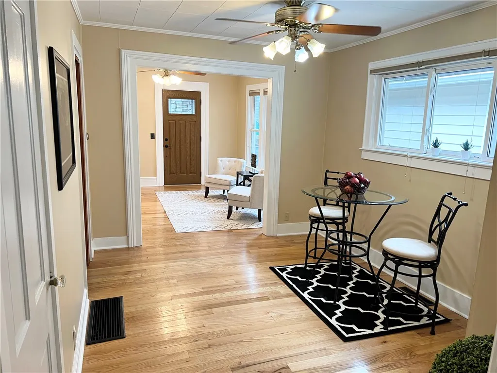 76 Diem Street, Rochester, New York 14620, Rochester, New York 14620, 2 Bedrooms Bedrooms, 5 Rooms Rooms,1 BathroomBathrooms,Residential,For Sale,76 Diem Street, Rochester, New York 14620,R1624130