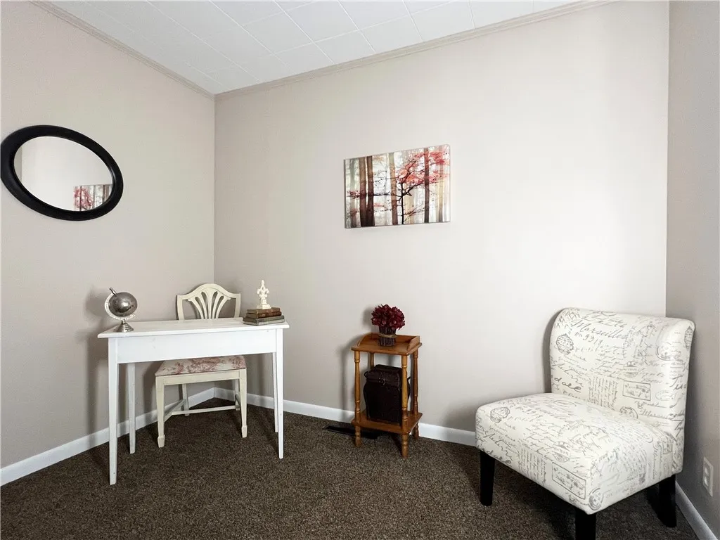 76 Diem Street, Rochester, New York 14620, Rochester, New York 14620, 2 Bedrooms Bedrooms, 5 Rooms Rooms,1 BathroomBathrooms,Residential,For Sale,76 Diem Street, Rochester, New York 14620,R1624130