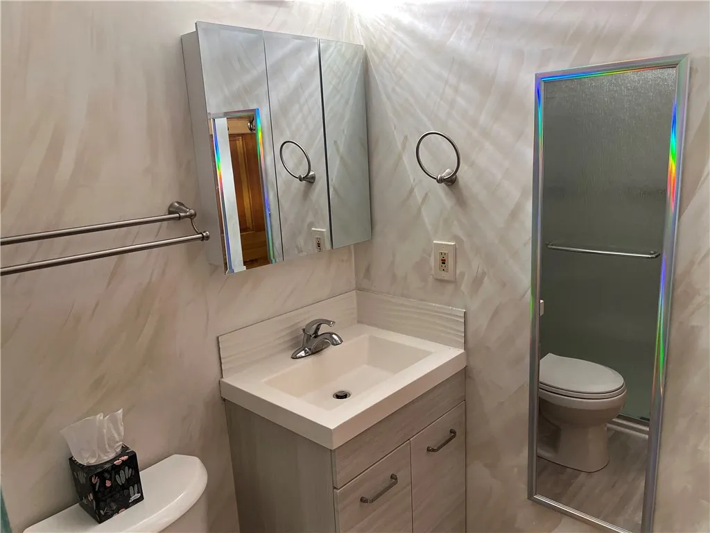 76 Diem Street, Rochester, New York 14620, Rochester, New York 14620, 2 Bedrooms Bedrooms, 5 Rooms Rooms,1 BathroomBathrooms,Residential,For Sale,76 Diem Street, Rochester, New York 14620,R1624130