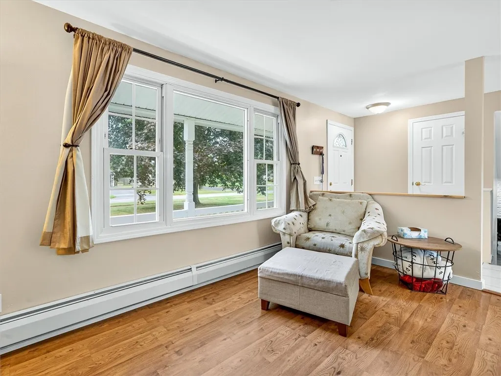 30 Hemlock Woods Lane, Greece, New York 14615, Greece, New York 14615, 4 Bedrooms Bedrooms, 7 Rooms Rooms,1 BathroomBathrooms,Residential,For Sale,30 Hemlock Woods Lane, Greece, New York 14615,R1625466