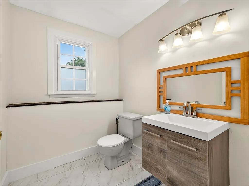 30 Hemlock Woods Lane, Greece, New York 14615, Greece, New York 14615, 4 Bedrooms Bedrooms, 7 Rooms Rooms,1 BathroomBathrooms,Residential,For Sale,30 Hemlock Woods Lane, Greece, New York 14615,R1625466
