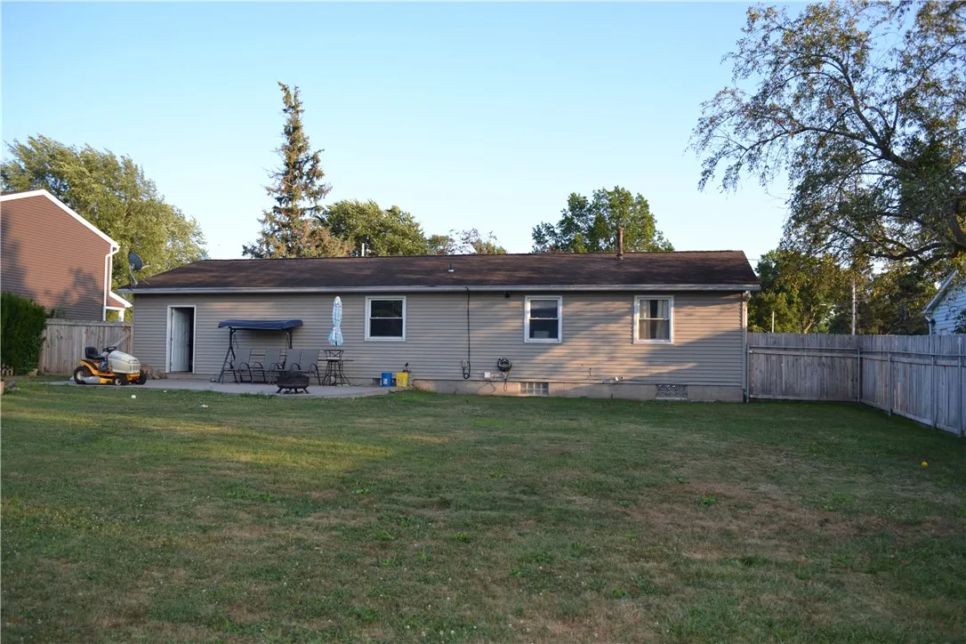 104 Doerun Drive, Greece, New York 14626, Greece, New York 14626, 3 Bedrooms Bedrooms, 6 Rooms Rooms,1 BathroomBathrooms,Residential,For Sale,104 Doerun Drive, Greece, New York 14626,R1625470