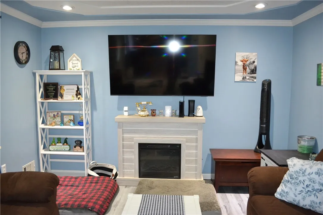 104 Doerun Drive, Greece, New York 14626, Greece, New York 14626, 3 Bedrooms Bedrooms, 6 Rooms Rooms,1 BathroomBathrooms,Residential,For Sale,104 Doerun Drive, Greece, New York 14626,R1625470