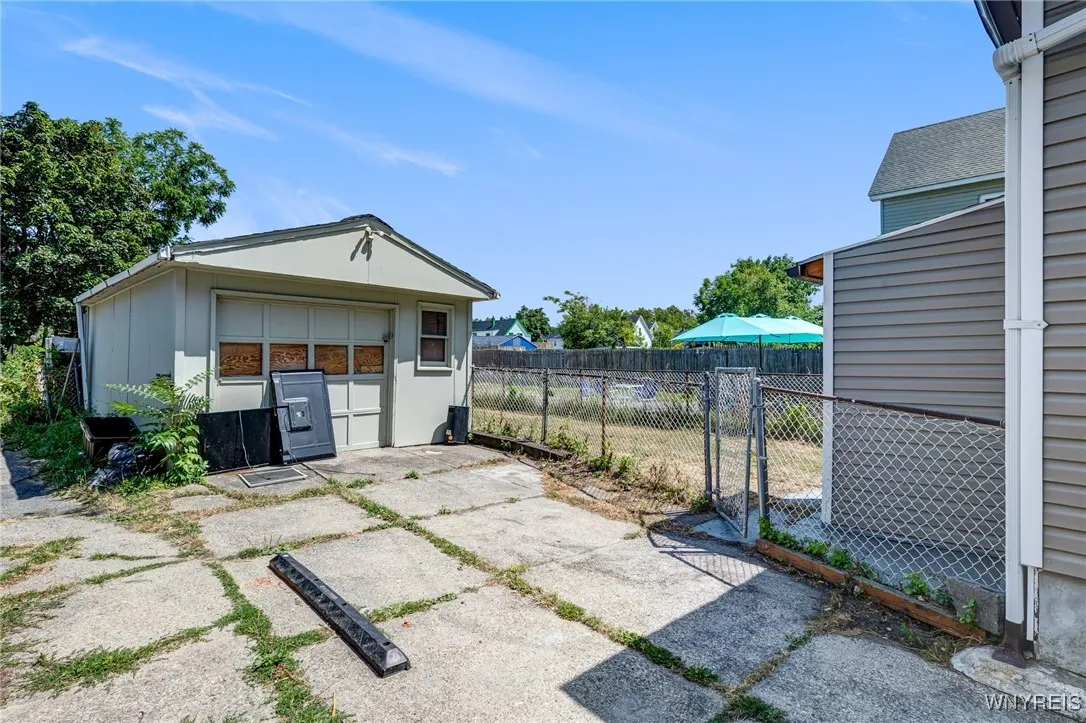 57 Briscoe Avenue, Buffalo, New York 14211, Buffalo, New York 14211, 3 Bedrooms Bedrooms, 6 Rooms Rooms,3 BathroomsBathrooms,Residential,For Sale,57 Briscoe Avenue, Buffalo, New York 14211,B1625471
