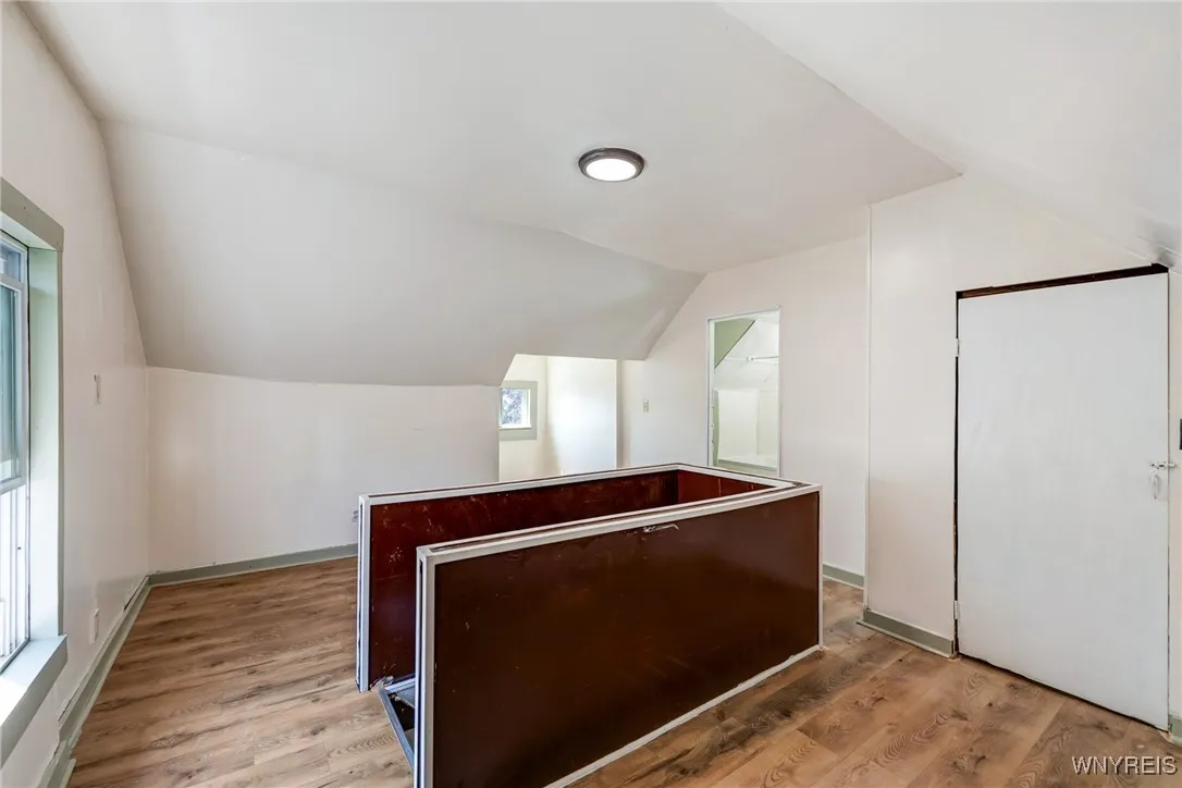 57 Briscoe Avenue, Buffalo, New York 14211, Buffalo, New York 14211, 3 Bedrooms Bedrooms, 6 Rooms Rooms,3 BathroomsBathrooms,Residential,For Sale,57 Briscoe Avenue, Buffalo, New York 14211,B1625471