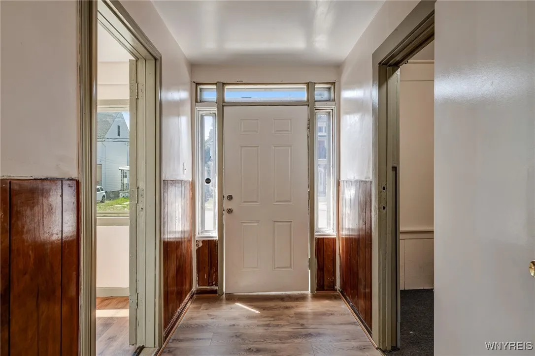 57 Briscoe Avenue, Buffalo, New York 14211, Buffalo, New York 14211, 3 Bedrooms Bedrooms, 6 Rooms Rooms,3 BathroomsBathrooms,Residential,For Sale,57 Briscoe Avenue, Buffalo, New York 14211,B1625471