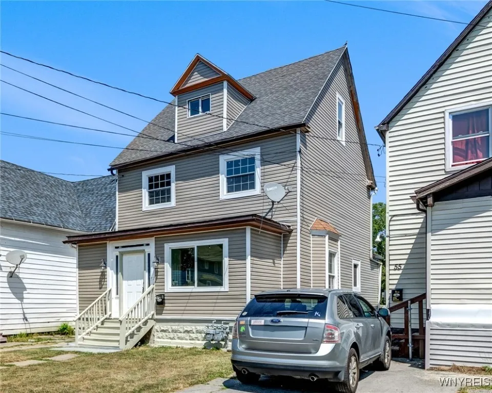 57 Briscoe Avenue, Buffalo, New York 14211, Buffalo, New York 14211, 3 Bedrooms Bedrooms, 6 Rooms Rooms,3 BathroomsBathrooms,Residential,For Sale,57 Briscoe Avenue, Buffalo, New York 14211,B1625471