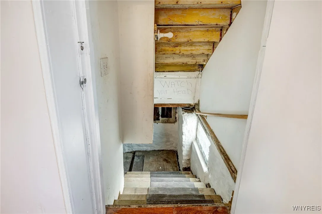 57 Briscoe Avenue, Buffalo, New York 14211, Buffalo, New York 14211, 3 Bedrooms Bedrooms, 6 Rooms Rooms,3 BathroomsBathrooms,Residential,For Sale,57 Briscoe Avenue, Buffalo, New York 14211,B1625471