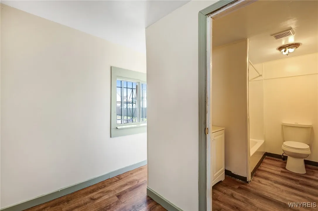 57 Briscoe Avenue, Buffalo, New York 14211, Buffalo, New York 14211, 3 Bedrooms Bedrooms, 6 Rooms Rooms,3 BathroomsBathrooms,Residential,For Sale,57 Briscoe Avenue, Buffalo, New York 14211,B1625471