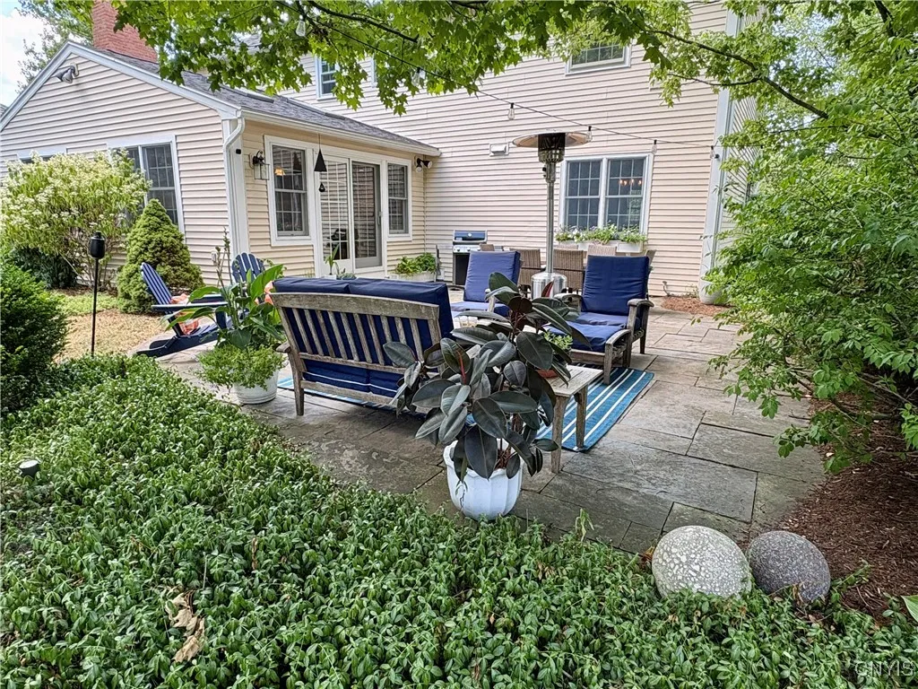 Wonderfully private patio.