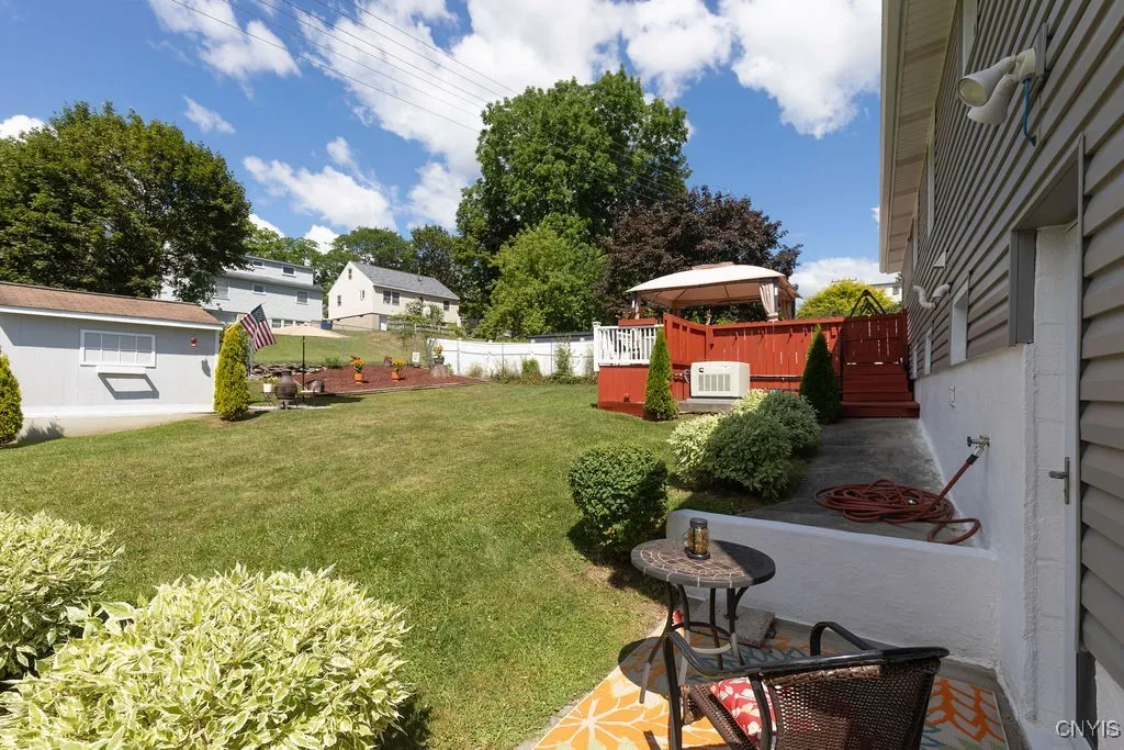 104 Beverly Drive, Camillus, New York 13219, Camillus, New York 13219, 4 Bedrooms Bedrooms, 6 Rooms Rooms,2 BathroomsBathrooms,Residential,For Sale,104 Beverly Drive, Camillus, New York 13219,S1620731