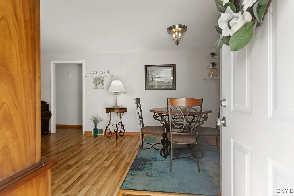 104 Beverly Drive, Camillus, New York 13219, Camillus, New York 13219, 4 Bedrooms Bedrooms, 6 Rooms Rooms,2 BathroomsBathrooms,Residential,For Sale,104 Beverly Drive, Camillus, New York 13219,S1620731