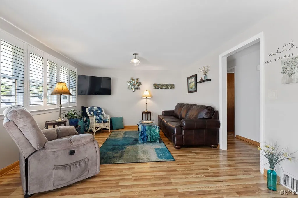 104 Beverly Drive, Camillus, New York 13219, Camillus, New York 13219, 4 Bedrooms Bedrooms, 6 Rooms Rooms,2 BathroomsBathrooms,Residential,For Sale,104 Beverly Drive, Camillus, New York 13219,S1620731