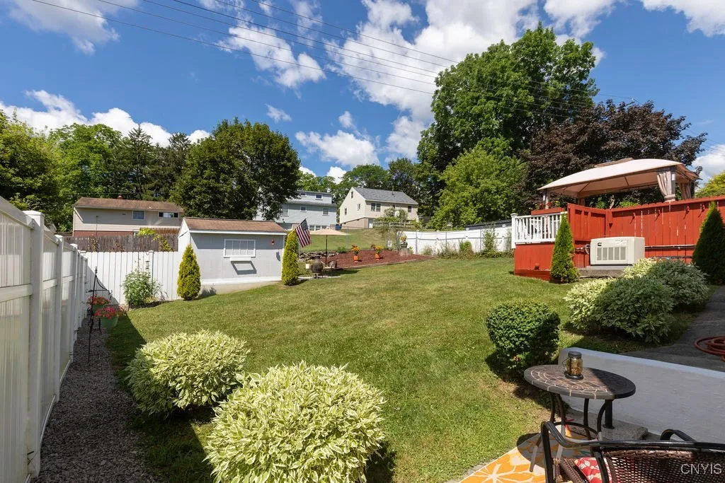104 Beverly Drive, Camillus, New York 13219, Camillus, New York 13219, 4 Bedrooms Bedrooms, 6 Rooms Rooms,2 BathroomsBathrooms,Residential,For Sale,104 Beverly Drive, Camillus, New York 13219,S1620731