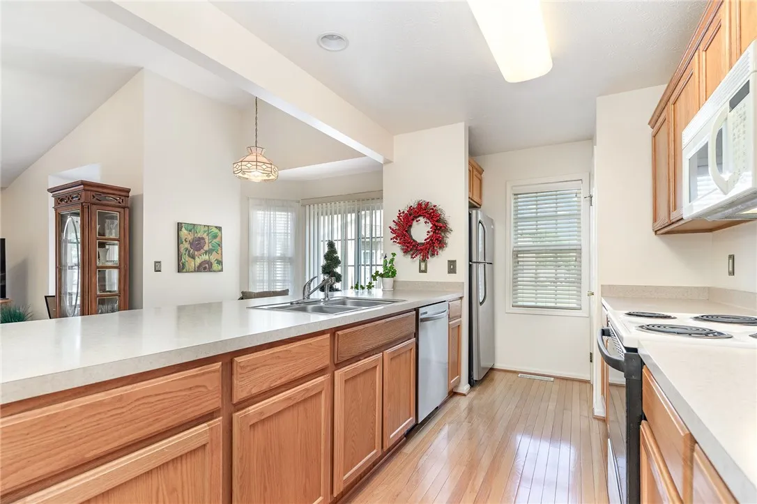 222 Rayfield Cir, Webster, New York 14580, Webster, New York 14580, 2 Bedrooms Bedrooms, 5 Rooms Rooms,2 BathroomsBathrooms,Residential,For Sale,222 Rayfield Cir, Webster, New York 14580,R1625226