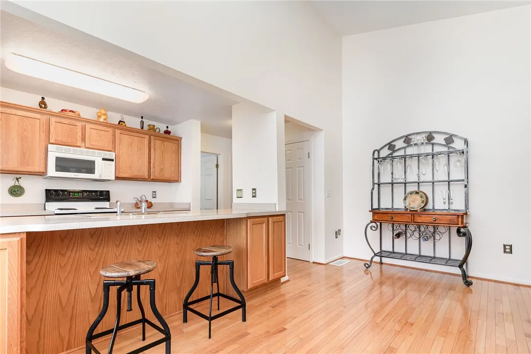 222 Rayfield Cir, Webster, New York 14580, Webster, New York 14580, 2 Bedrooms Bedrooms, 5 Rooms Rooms,2 BathroomsBathrooms,Residential,For Sale,222 Rayfield Cir, Webster, New York 14580,R1625226