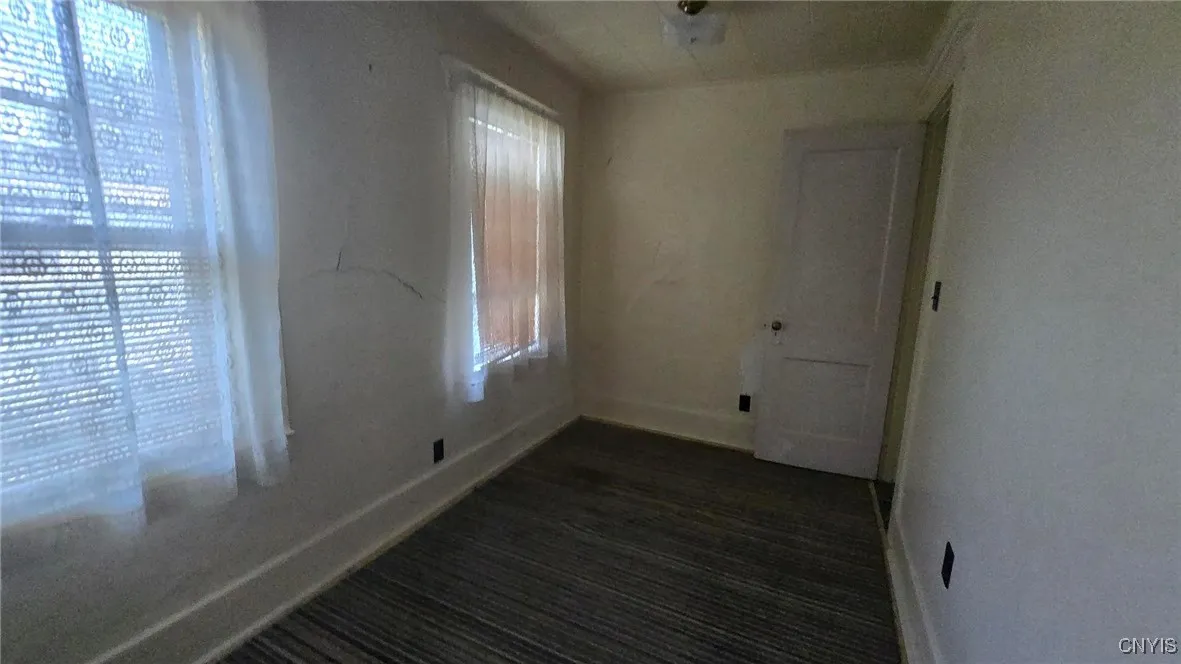 120 Maplewood Avenue, Syracuse, New York 13205, Syracuse, New York 13205, 3 Bedrooms Bedrooms, 5 Rooms Rooms,1 BathroomBathrooms,Residential,For Sale,120 Maplewood Avenue, Syracuse, New York 13205,S1625443