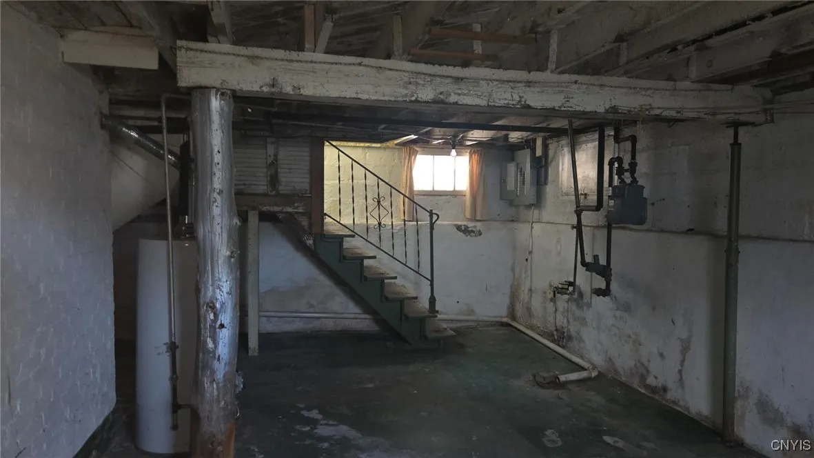 120 Maplewood Avenue, Syracuse, New York 13205, Syracuse, New York 13205, 3 Bedrooms Bedrooms, 5 Rooms Rooms,1 BathroomBathrooms,Residential,For Sale,120 Maplewood Avenue, Syracuse, New York 13205,S1625443