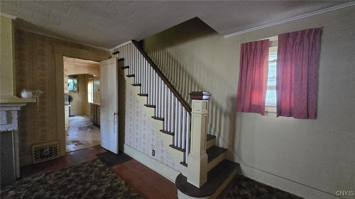 120 Maplewood Avenue, Syracuse, New York 13205, Syracuse, New York 13205, 3 Bedrooms Bedrooms, 5 Rooms Rooms,1 BathroomBathrooms,Residential,For Sale,120 Maplewood Avenue, Syracuse, New York 13205,S1625443