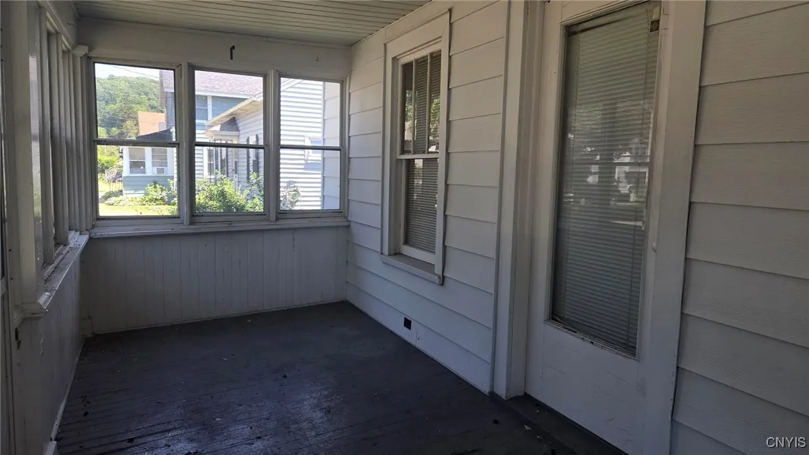 120 Maplewood Avenue, Syracuse, New York 13205, Syracuse, New York 13205, 3 Bedrooms Bedrooms, 5 Rooms Rooms,1 BathroomBathrooms,Residential,For Sale,120 Maplewood Avenue, Syracuse, New York 13205,S1625443