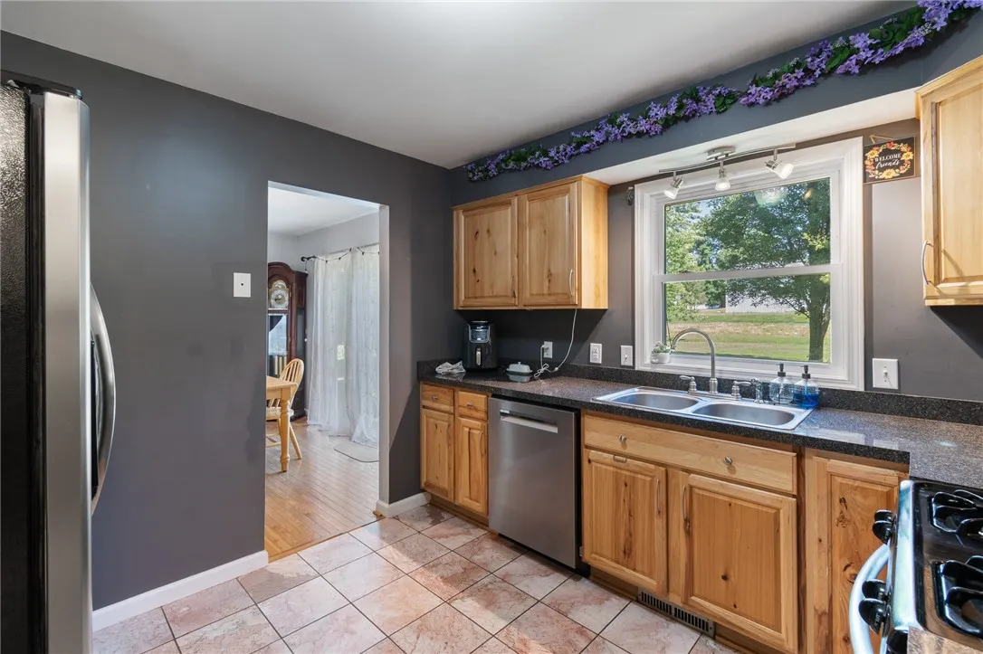 5240 Nott Road, Canandaigua Town, New York 14424, Canandaigua Town, New York 14424, 3 Bedrooms Bedrooms, 9 Rooms Rooms,1 BathroomBathrooms,Residential,For Sale,5240 Nott Road, Canandaigua Town, New York 14424,R1623127