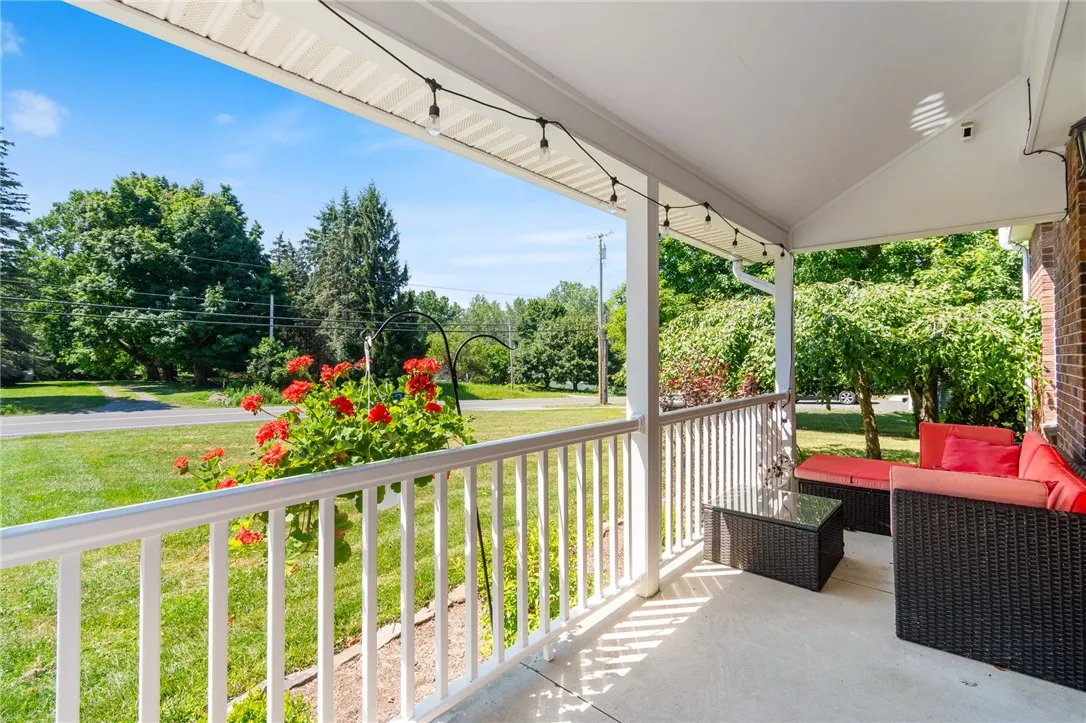 5240 Nott Road, Canandaigua Town, New York 14424, Canandaigua Town, New York 14424, 3 Bedrooms Bedrooms, 9 Rooms Rooms,1 BathroomBathrooms,Residential,For Sale,5240 Nott Road, Canandaigua Town, New York 14424,R1623127