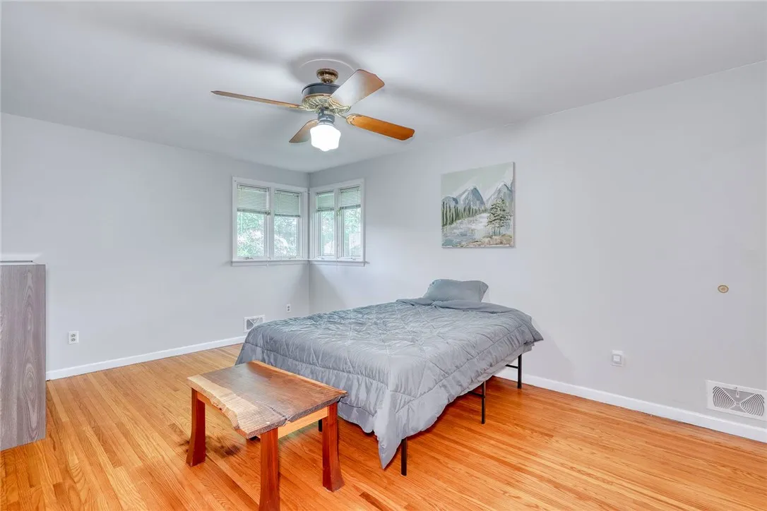 1019 Hinchey Road, Gates, New York 14624, Gates, New York 14624, 3 Bedrooms Bedrooms, 6 Rooms Rooms,2 BathroomsBathrooms,Residential,For Sale,1019 Hinchey Road, Gates, New York 14624,R1623244