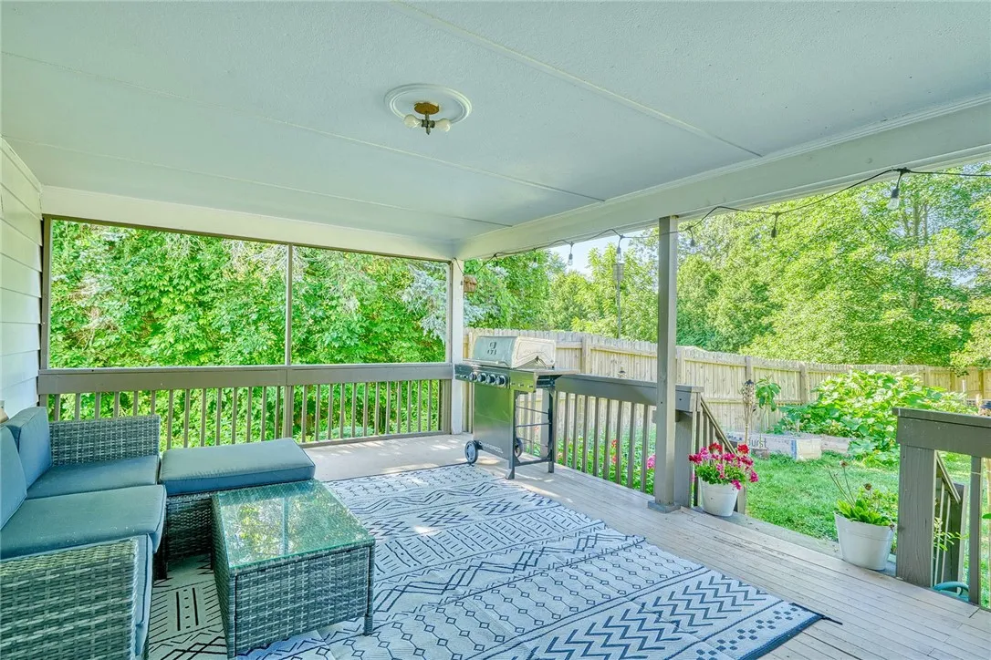 1019 Hinchey Road, Gates, New York 14624, Gates, New York 14624, 3 Bedrooms Bedrooms, 6 Rooms Rooms,2 BathroomsBathrooms,Residential,For Sale,1019 Hinchey Road, Gates, New York 14624,R1623244