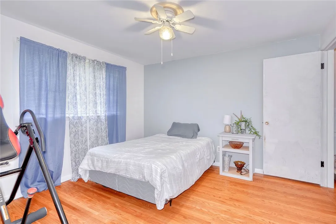 1019 Hinchey Road, Gates, New York 14624, Gates, New York 14624, 3 Bedrooms Bedrooms, 6 Rooms Rooms,2 BathroomsBathrooms,Residential,For Sale,1019 Hinchey Road, Gates, New York 14624,R1623244