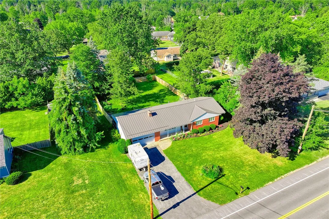 1019 Hinchey Road, Gates, New York 14624, Gates, New York 14624, 3 Bedrooms Bedrooms, 6 Rooms Rooms,2 BathroomsBathrooms,Residential,For Sale,1019 Hinchey Road, Gates, New York 14624,R1623244