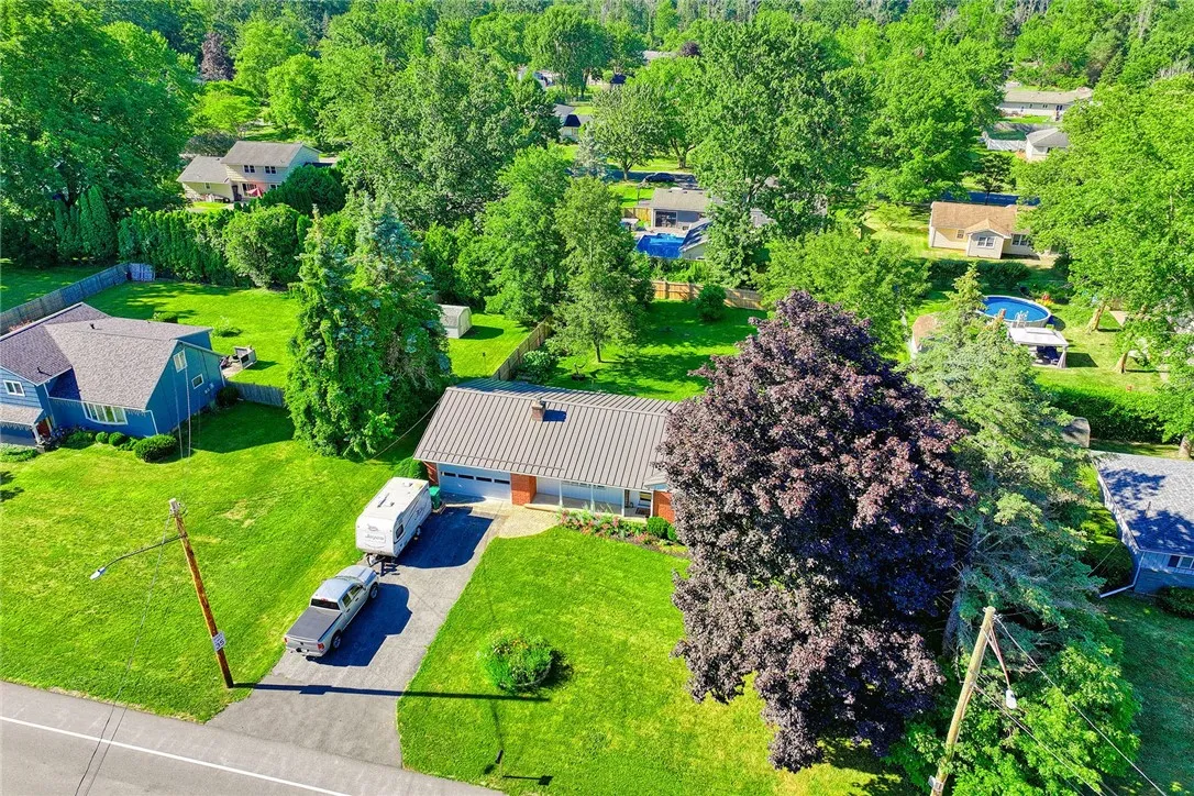 1019 Hinchey Road, Gates, New York 14624, Gates, New York 14624, 3 Bedrooms Bedrooms, 6 Rooms Rooms,2 BathroomsBathrooms,Residential,For Sale,1019 Hinchey Road, Gates, New York 14624,R1623244
