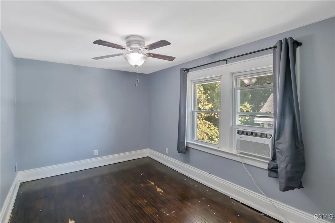 124 Cumberland Avenue, Syracuse, New York 13210, Syracuse, New York 13210, 4 Bedrooms Bedrooms, 9 Rooms Rooms,1 BathroomBathrooms,Residential,For Sale,124 Cumberland Avenue, Syracuse, New York 13210,S1625381