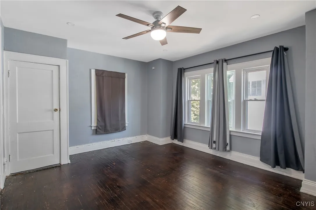 124 Cumberland Avenue, Syracuse, New York 13210, Syracuse, New York 13210, 4 Bedrooms Bedrooms, 9 Rooms Rooms,1 BathroomBathrooms,Residential,For Sale,124 Cumberland Avenue, Syracuse, New York 13210,S1625381