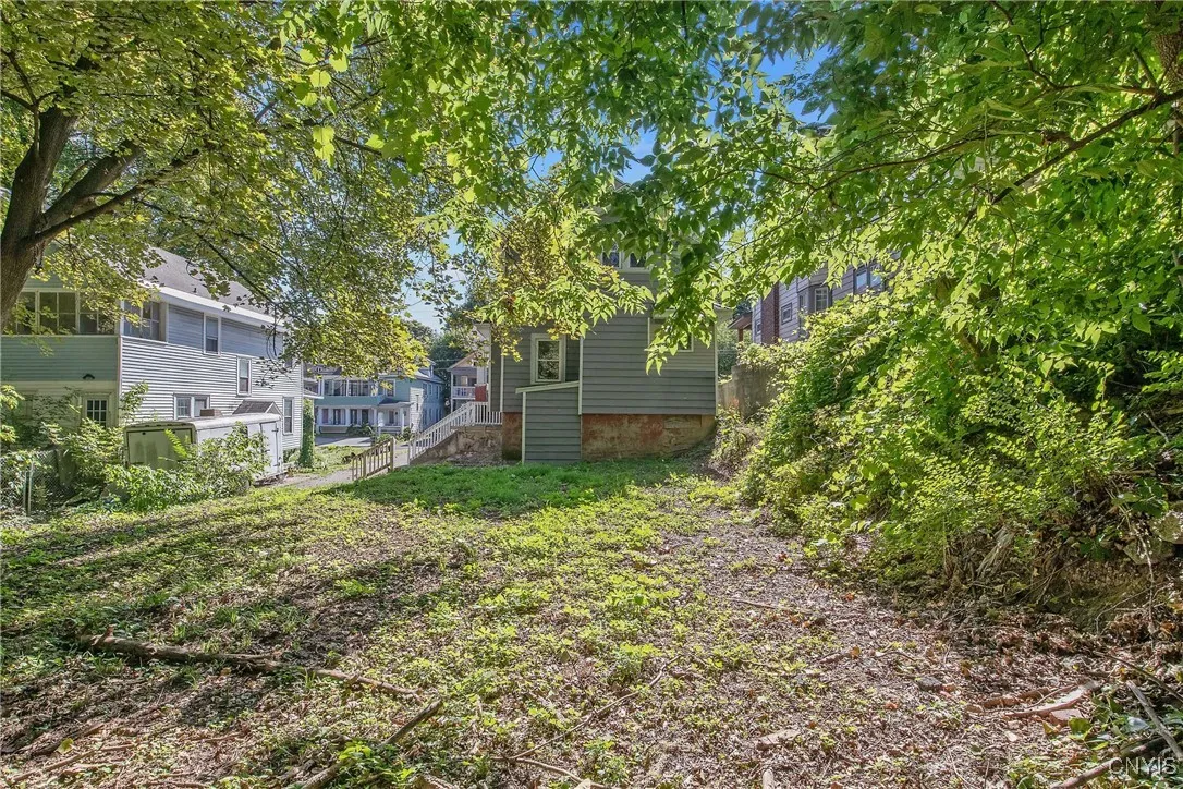 124 Cumberland Avenue, Syracuse, New York 13210, Syracuse, New York 13210, 4 Bedrooms Bedrooms, 9 Rooms Rooms,1 BathroomBathrooms,Residential,For Sale,124 Cumberland Avenue, Syracuse, New York 13210,S1625381