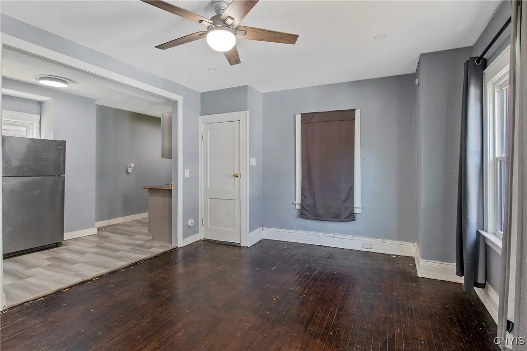 124 Cumberland Avenue, Syracuse, New York 13210, Syracuse, New York 13210, 4 Bedrooms Bedrooms, 9 Rooms Rooms,1 BathroomBathrooms,Residential,For Sale,124 Cumberland Avenue, Syracuse, New York 13210,S1625381