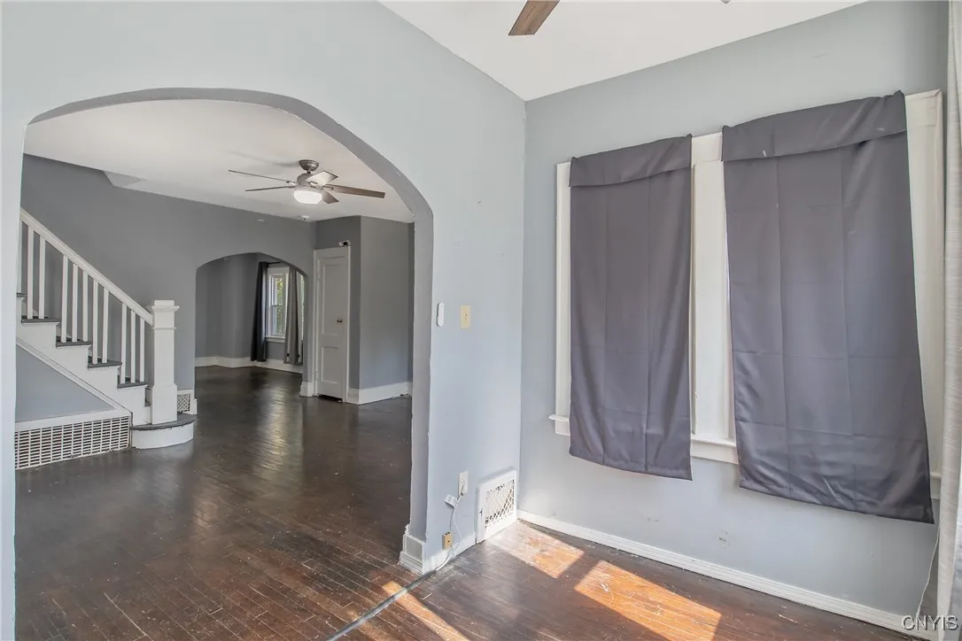 Nice arched doorways and great architectural details