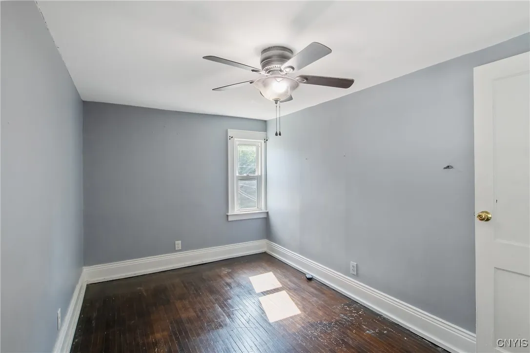 124 Cumberland Avenue, Syracuse, New York 13210, Syracuse, New York 13210, 4 Bedrooms Bedrooms, 9 Rooms Rooms,1 BathroomBathrooms,Residential,For Sale,124 Cumberland Avenue, Syracuse, New York 13210,S1625381