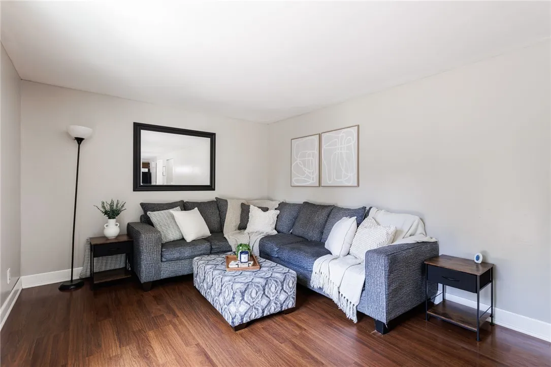 40 Hay Market Road, Chili, New York 14624, Chili, New York 14624, 4 Bedrooms Bedrooms, 8 Rooms Rooms,1 BathroomBathrooms,Residential,For Sale,40 Hay Market Road, Chili, New York 14624,R1625450