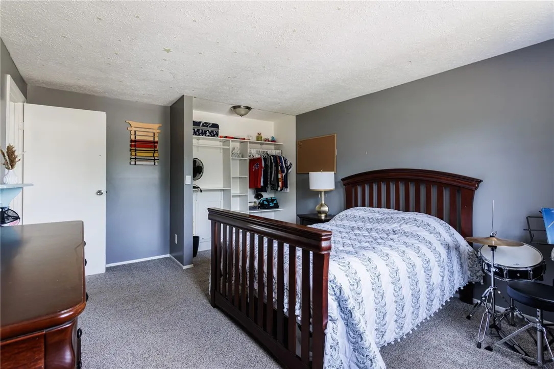 40 Hay Market Road, Chili, New York 14624, Chili, New York 14624, 4 Bedrooms Bedrooms, 8 Rooms Rooms,1 BathroomBathrooms,Residential,For Sale,40 Hay Market Road, Chili, New York 14624,R1625450